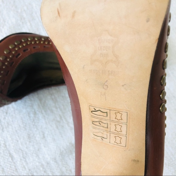 Costa Blanca Studded Leather pointed toe Heels - Picture 3 of 6